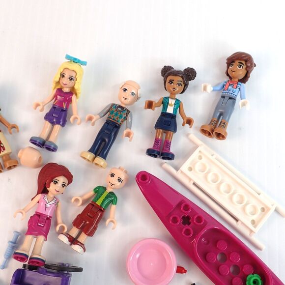 Lego FRIENDS & Disney Minifigure Parts Torso Head Legs Accessories Lot of 3.6 oz - Picture 5 of 7